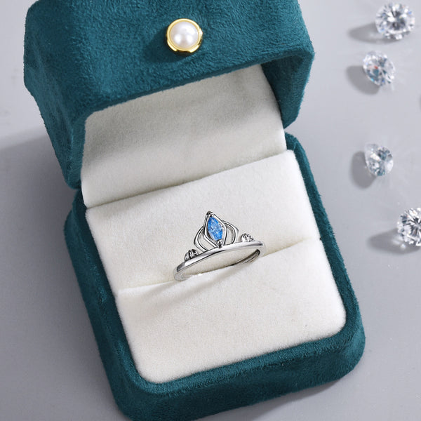 Women's Fashion Personality Retro Crown Ring