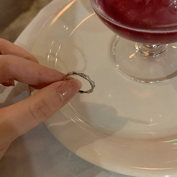 Women's Graceful And Fashionable Pearl Zircon Ring
